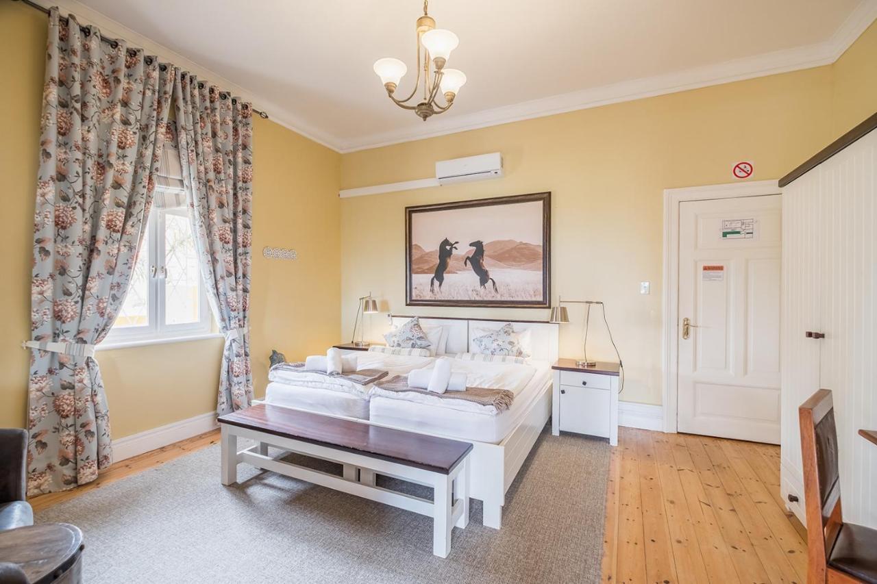 Alte Villa Boutique Hotel Luderitz Ngoại thất bức ảnh